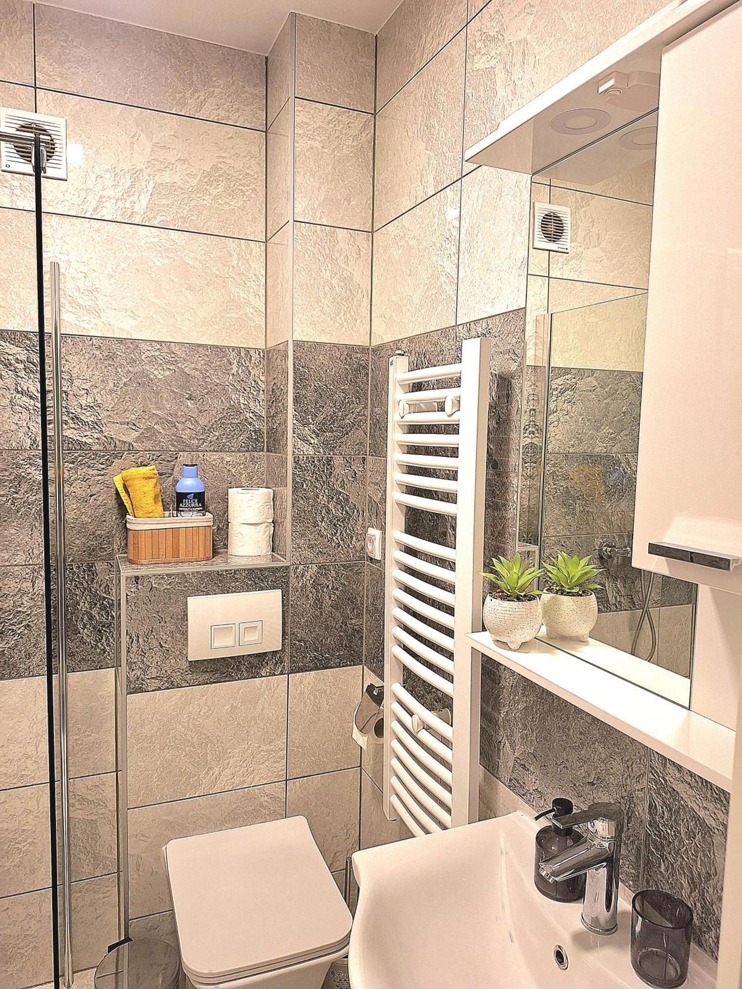 Azimut Apartman Bijeljina Eksteriør bilde